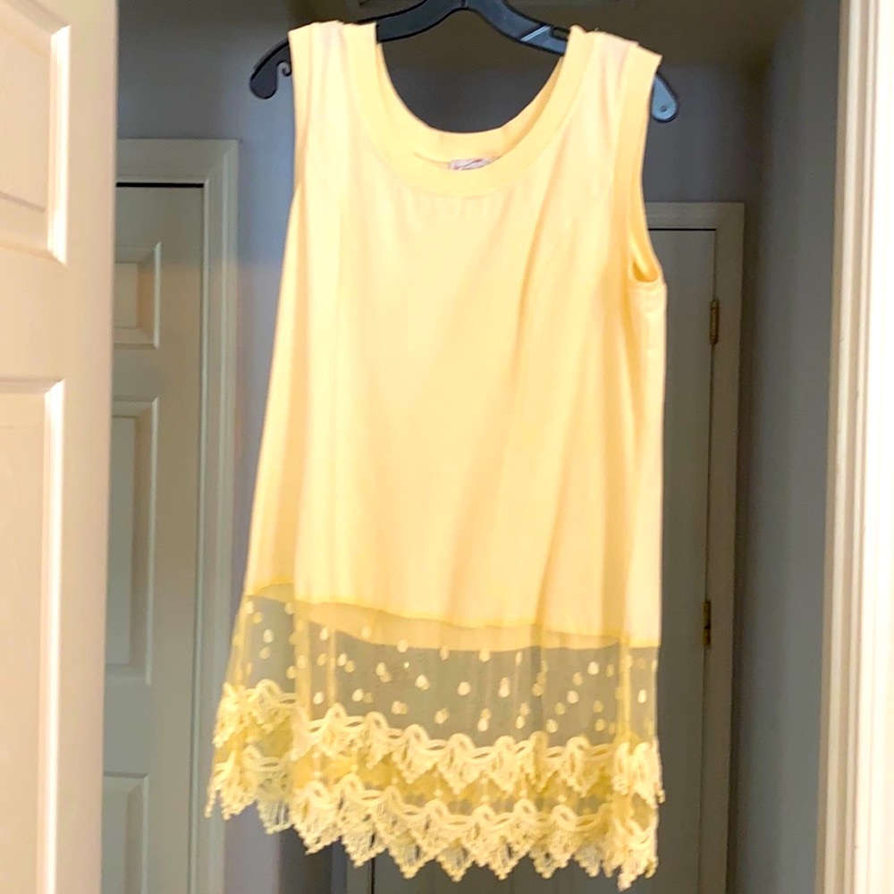 Extended laced top
